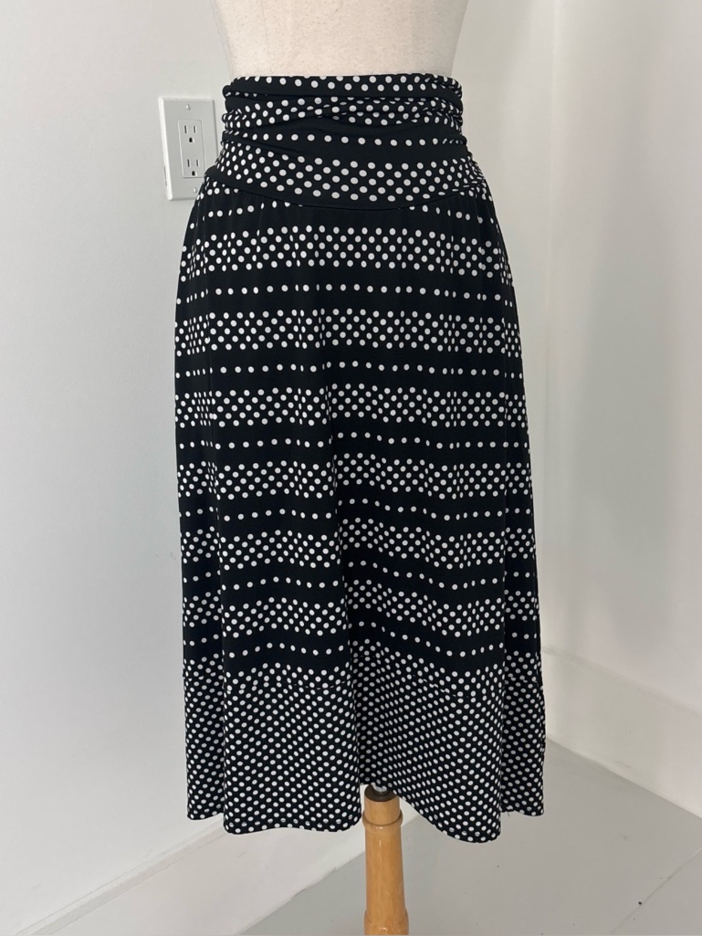 Apt. 9 Black and White Polka Dot Midi Skirt